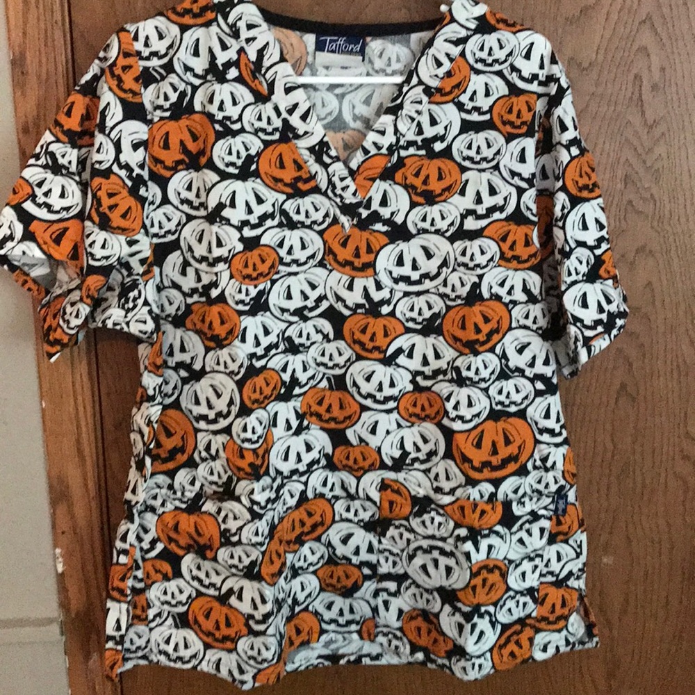 Scrub top